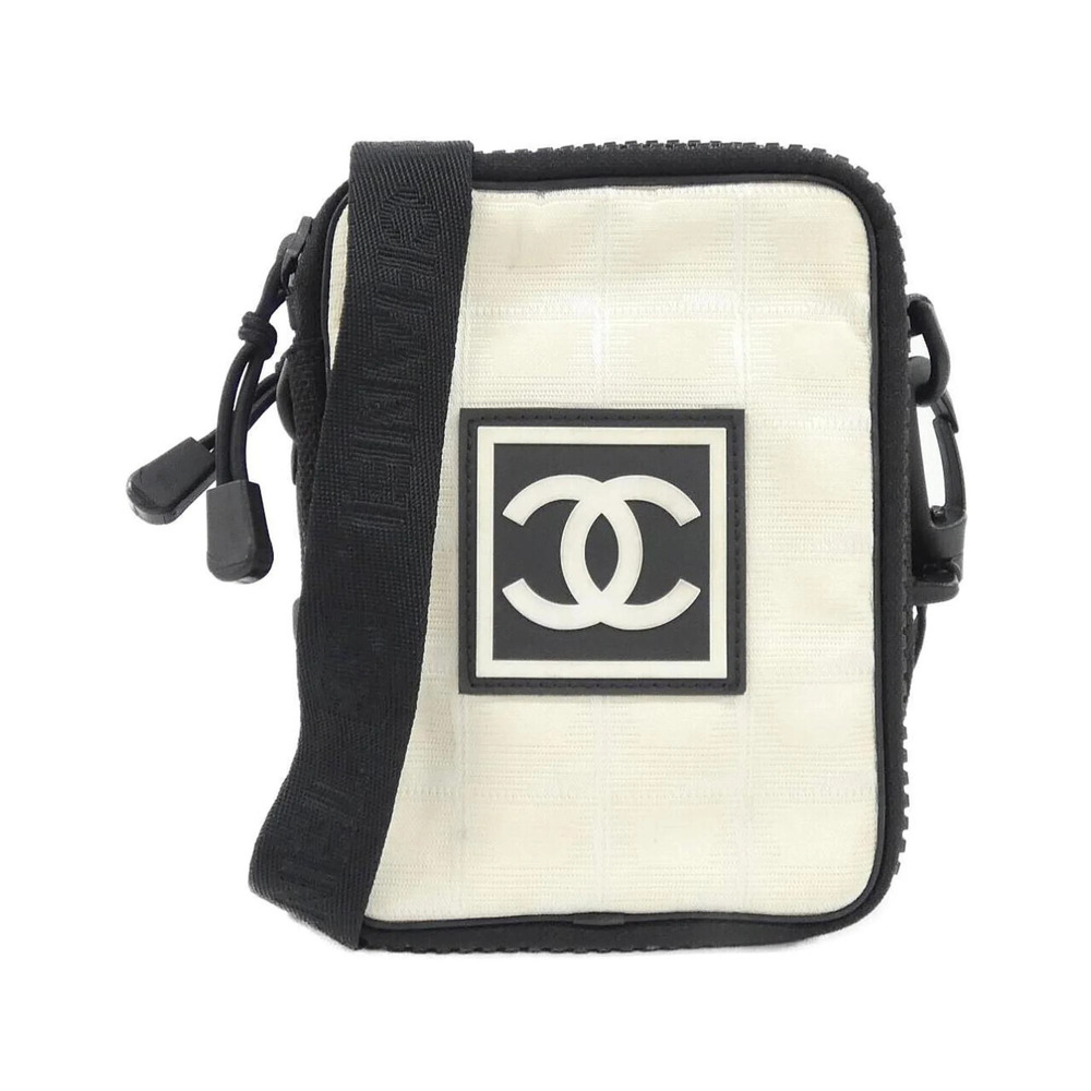 CHANEL Black Shoulder Bag